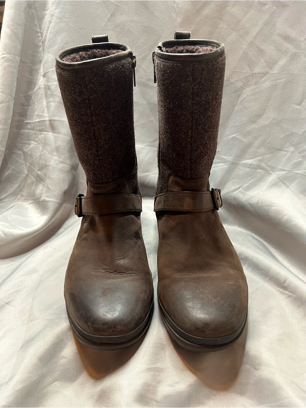 UGG Robbie Stout Brown Leather Wool Waterproof Boots Women's Size 9.5